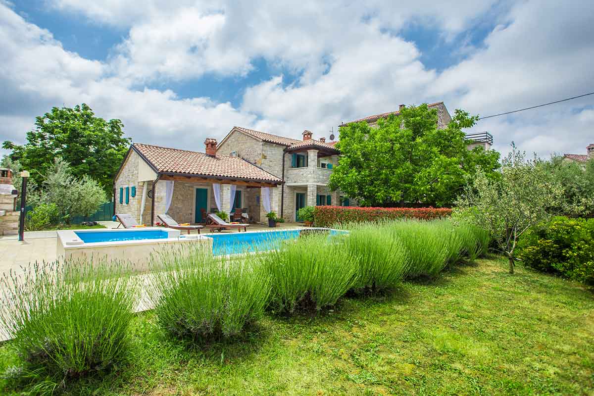 Villa Medvidići outdoor area