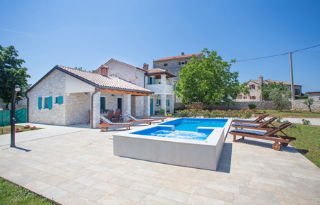Villa u Istri s bazenom za najam