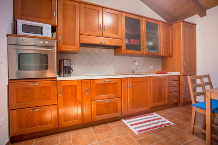 Villa with swimming pool for rent-kitchen