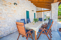 Villa with swimming pool for rent-outside