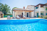 Villa with swimming pool for rent