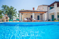 Villa with swimming pool for rent