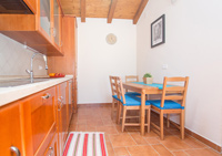 Villa with swimming pool for rent-kitchen