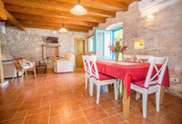 Villa with swimming pool for rent-living room