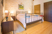 Villa with swimming pool for rent-room with balcony