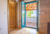 Villa with swimming pool for rent-room with balcony